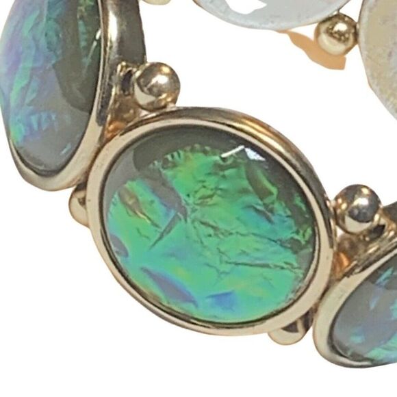 Vintage Oversized Green Foil Glass Beaded Circle Gold Tone Stretch Bracelet - Picture 3 of 6